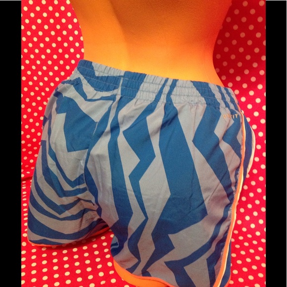 Nike Dri Fit Shorts Blue Womens Medium! - Picture 3 of 4